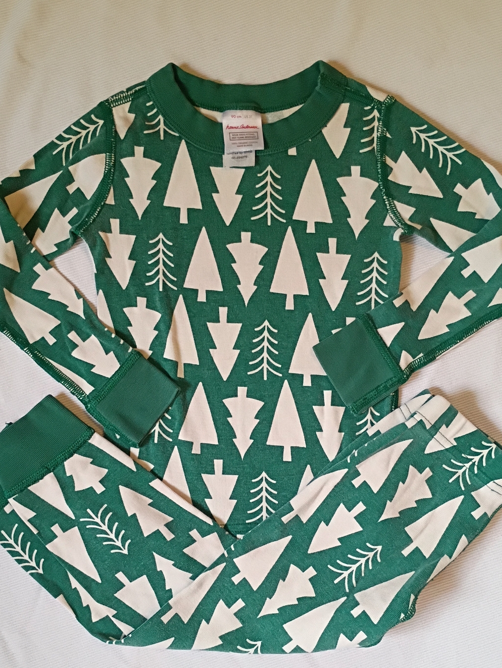 Hanna Andersson Green and White Tree Print Kids Pajama Set